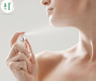Có Nên Xịt Body Mist Lên Quần Áo
